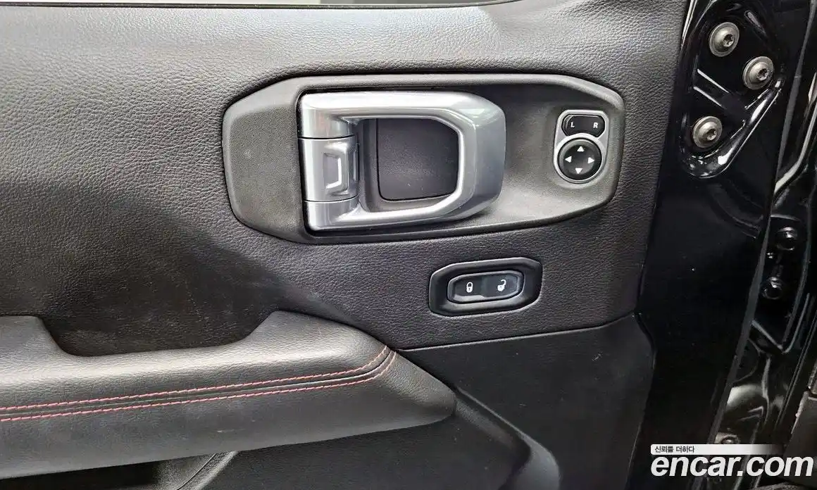 Jeep Wrangler 2021 2.0 гидро в Москве № 145922, фото 17