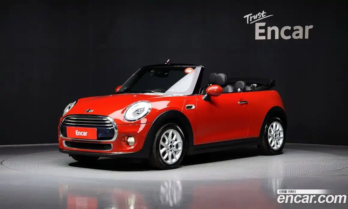Mini Cooper Convertible 2017 1.5 гидро в Москве № 157337, фото 1