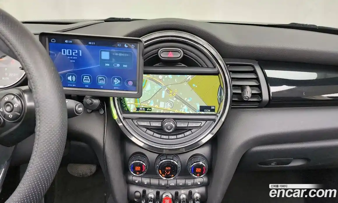 Mini Cooper Convertible 2017 1.5 гидро в Москве № 157337, фото 14