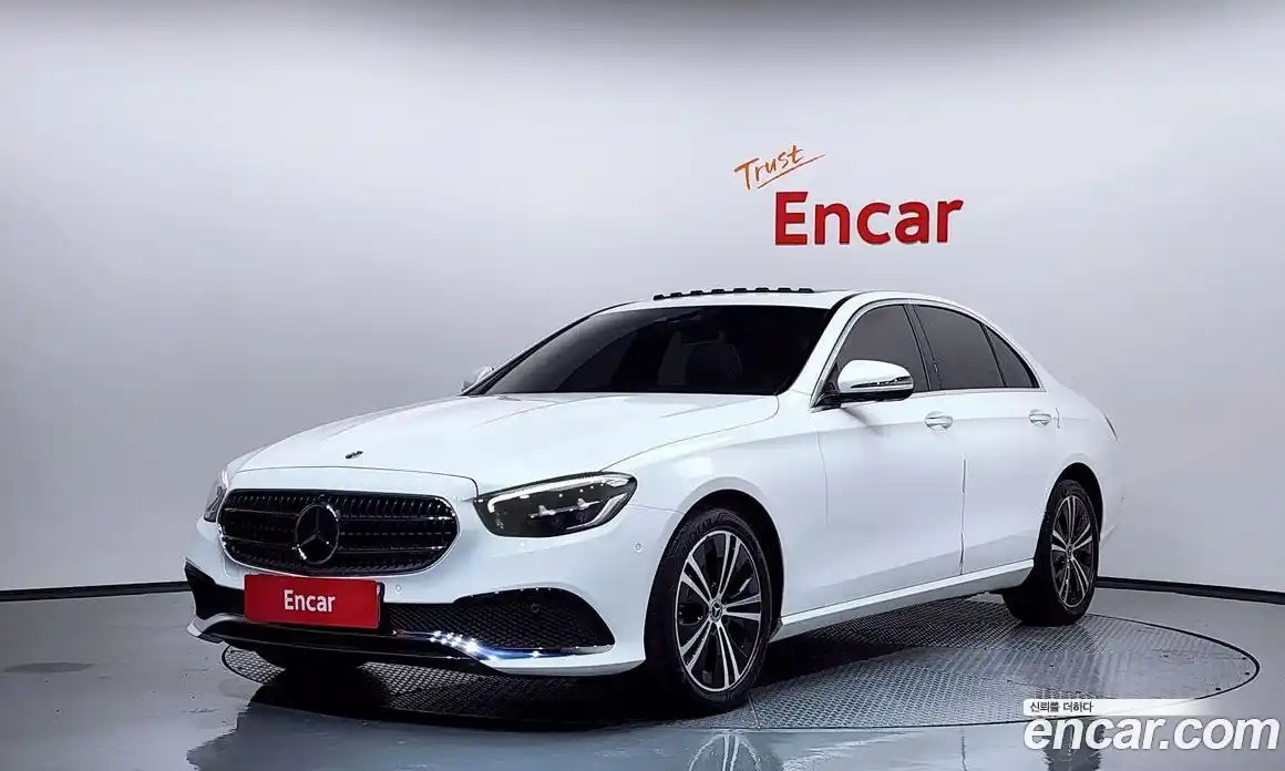 Mercedes-Benz E-Class 2022 2.0 гидро в Москве, фото 1