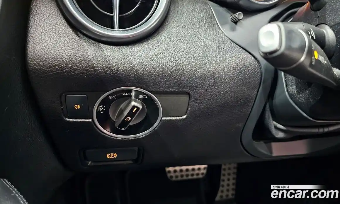 Mercedes-Benz SLC-Class 2019 2.0 гидро в Москве № 161082, фото 19