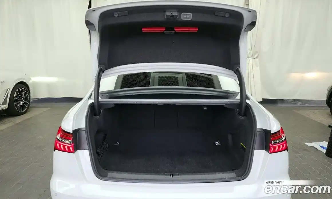 Audi A6 2022 2.0 гидро, фото 20
