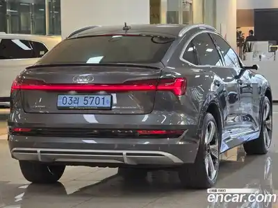 Audi e-tron 2021 гидро в Москве № 164114, миниатюра 2