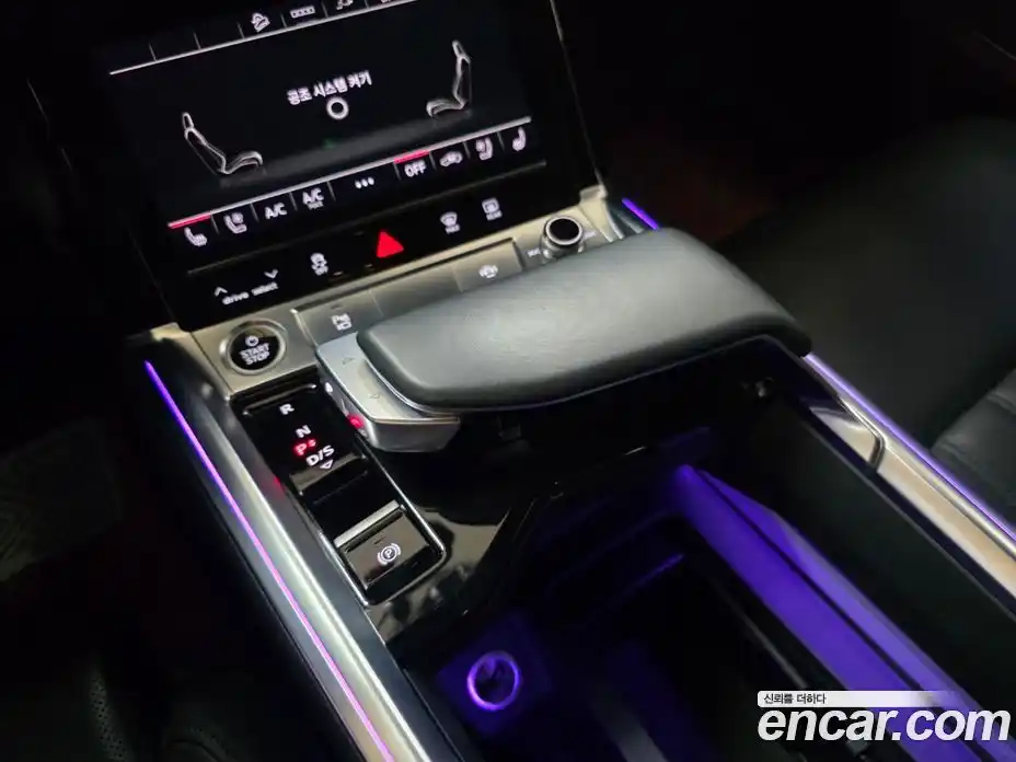 Audi e-tron 2021 гидро в Москве № 164114, фото 9