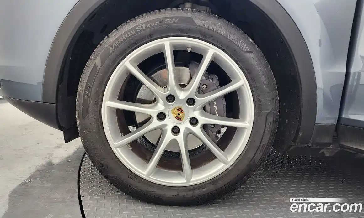 Porsche Cayenne 2019 3.0 гидро в Москве № 165240, фото 5