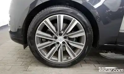 Land Rover Range-Rover 2024 4.4 гидро в Москве № 166064, миниатюра 5