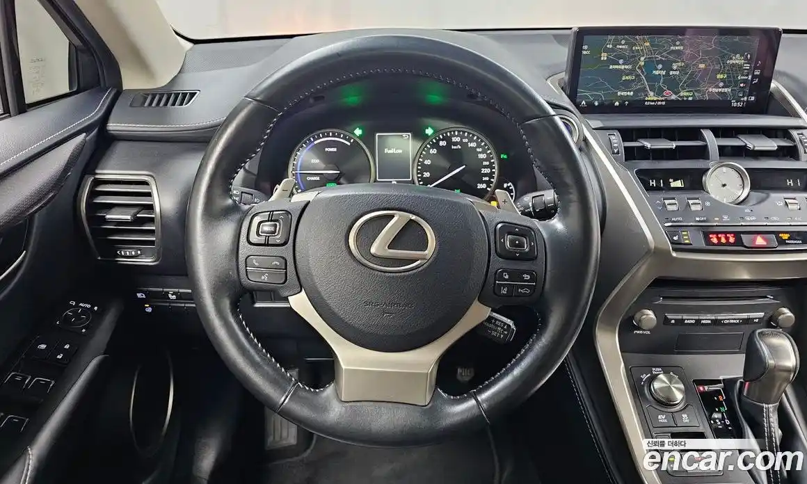 Lexus NX 2018 2.5 гидро в Москве № 168317, фото 13
