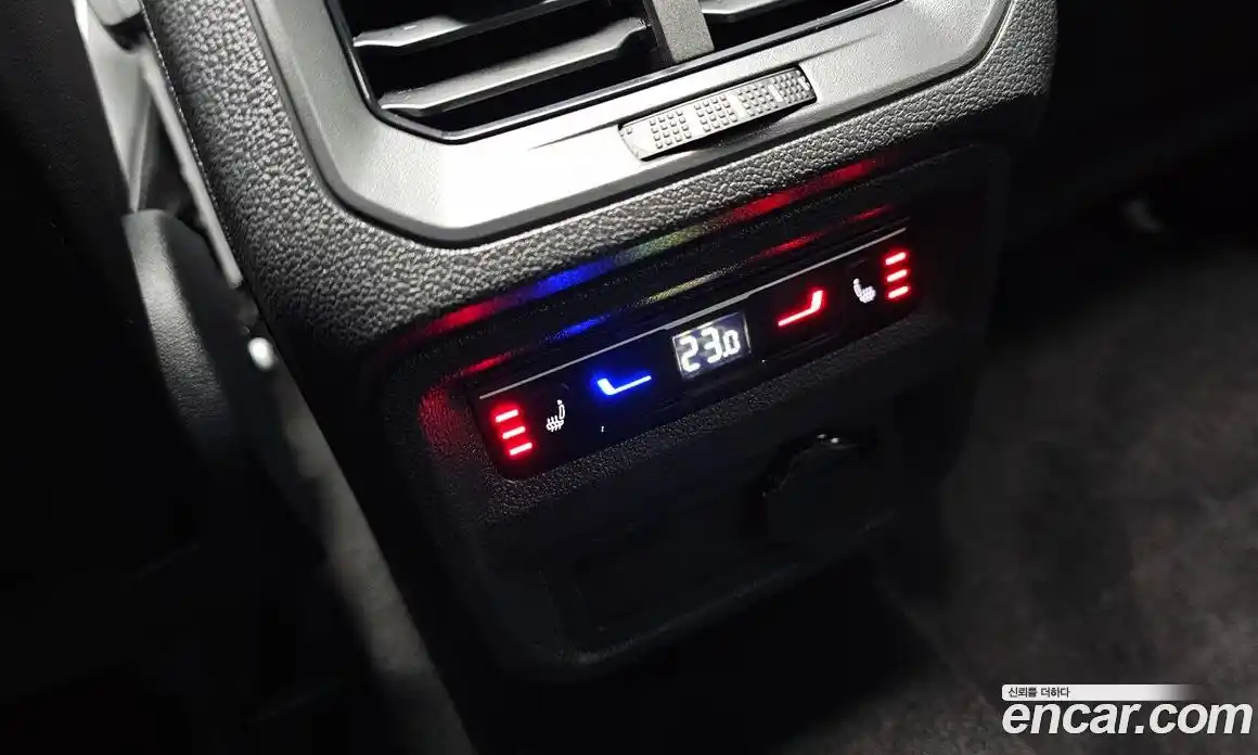 Volkswagen Tiguan 2022 2.0 гидро в Москве № 168390, фото 17