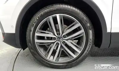 Volkswagen Tiguan 2022 2.0 гидро в Москве № 168390, миниатюра 5