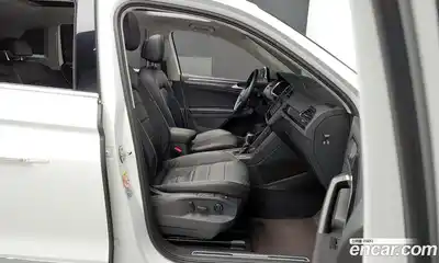 Volkswagen Tiguan 2021 2.0 гидро в Москве № 168894, миниатюра 11