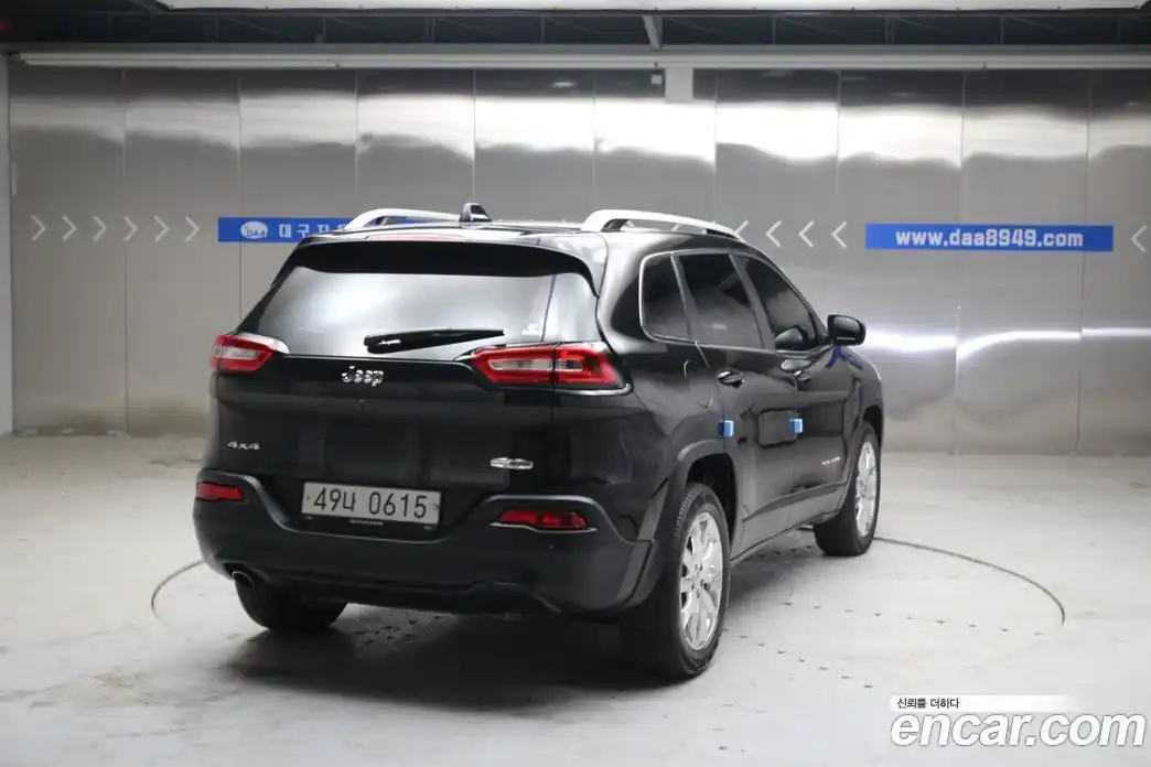 Jeep Cherokee 2016 2.4 гидро в Москве № 169391, фото 4