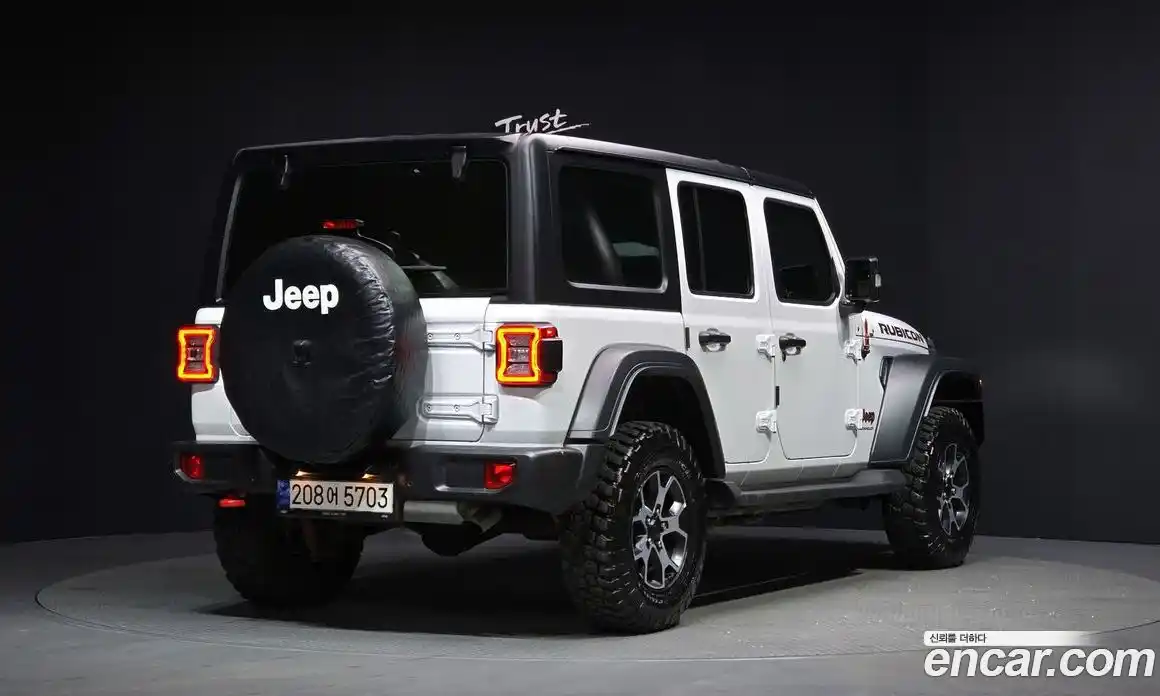 Jeep Wrangler 2023 2.0 гидро в Москве № 169420, фото 2