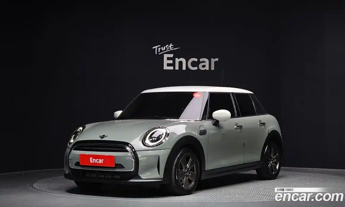 Mini Cooper 2021 1.5 гидро в Москве № 179058, фото 1