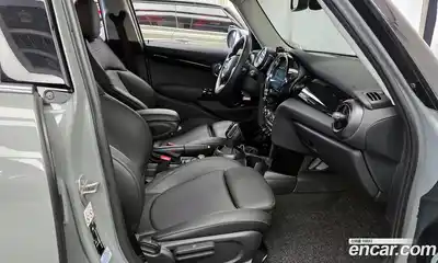 Mini Cooper 2021 1.5 гидро в Москве № 179058, миниатюра 11