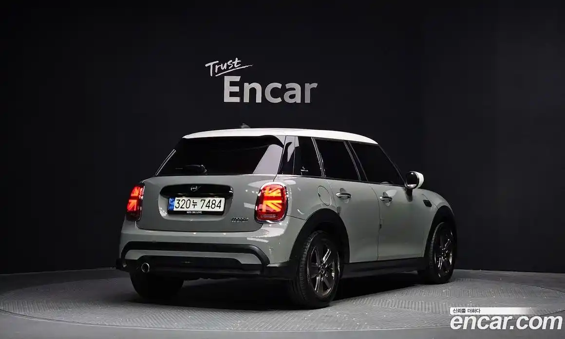 Mini Cooper 2021 1.5 гидро в Москве № 179058, фото 2