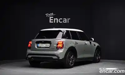 Mini Cooper 2021 1.5 гидро в Москве № 179058, миниатюра 2