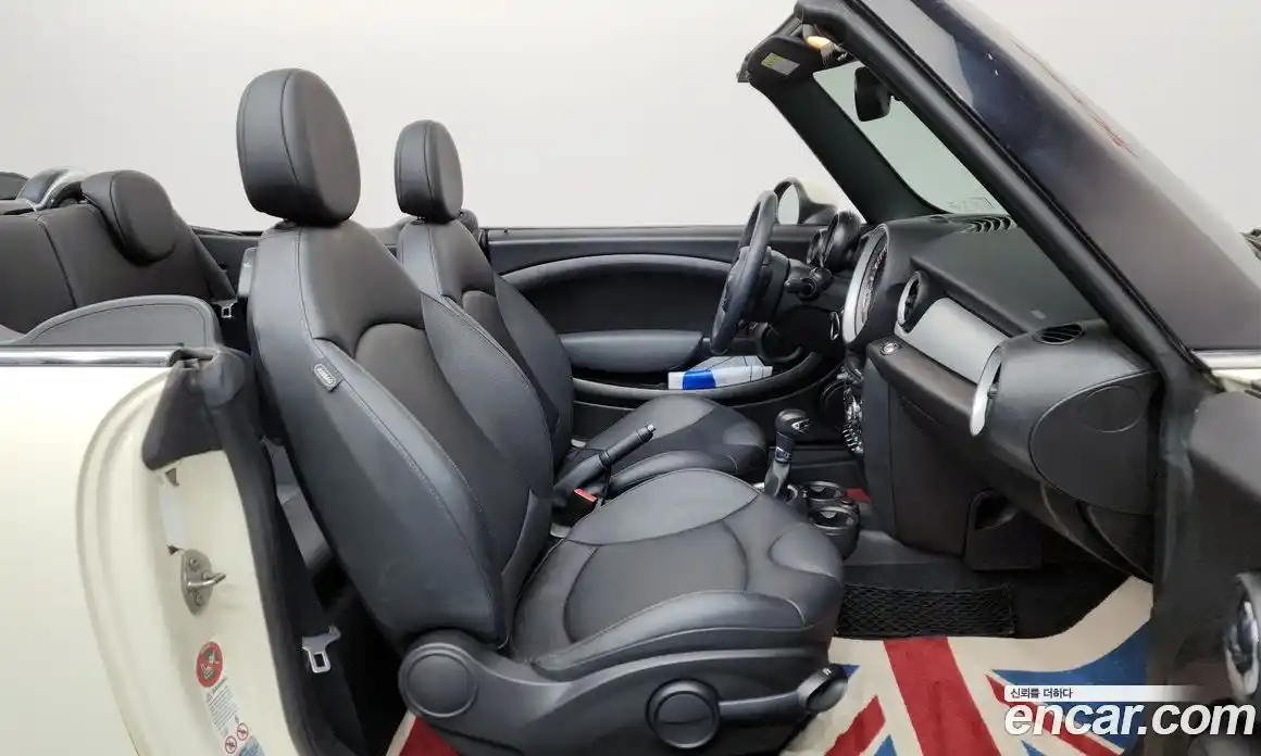 Mini Cooper Convertible 2015 1.6 гидро в Москве № 179272, фото 11