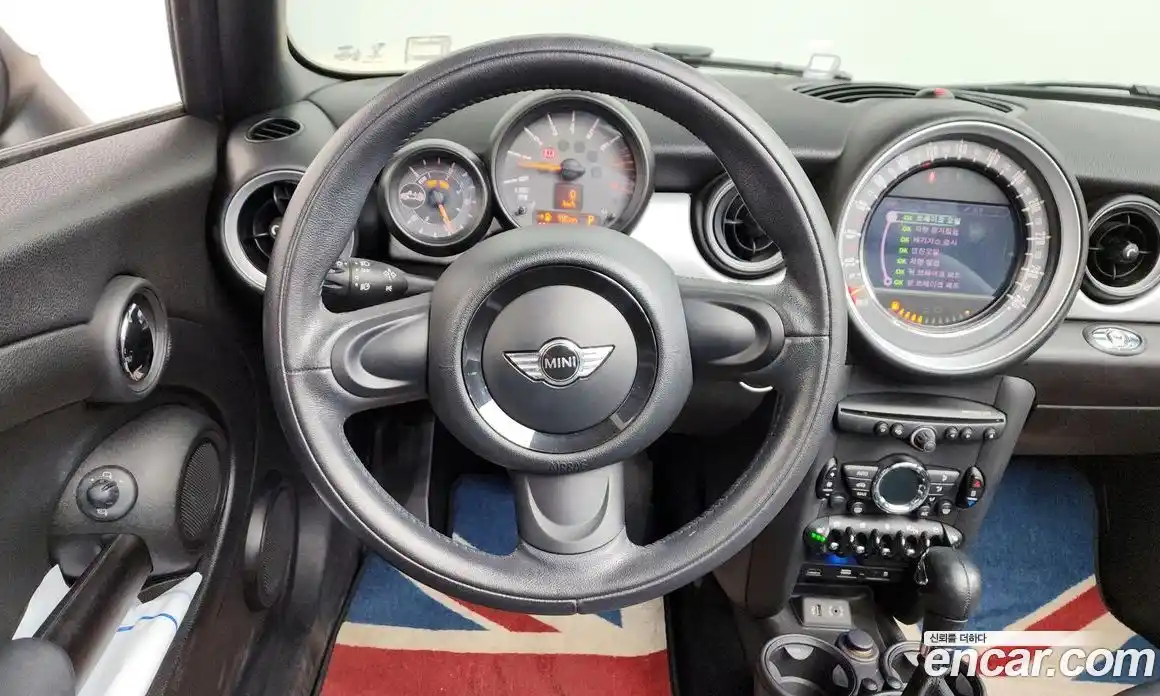 Mini Cooper Convertible 2015 1.6 гидро в Москве № 179272, фото 13