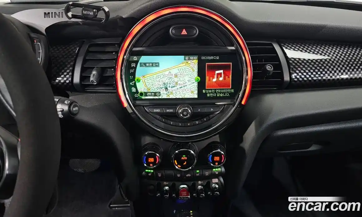 Mini Cooper 2018 2.0 гидро в Москве № 187091, фото 13