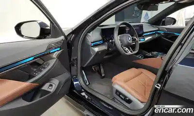 BMW i5 2024 0.2 гидро в Москве № 188963, миниатюра 10