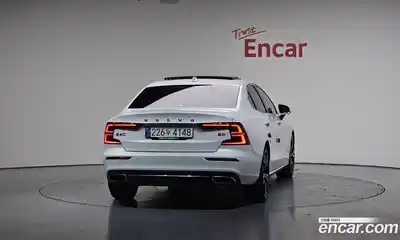 Volvo S60 2021 2.0 гидро в Москве № 196923, миниатюра 3