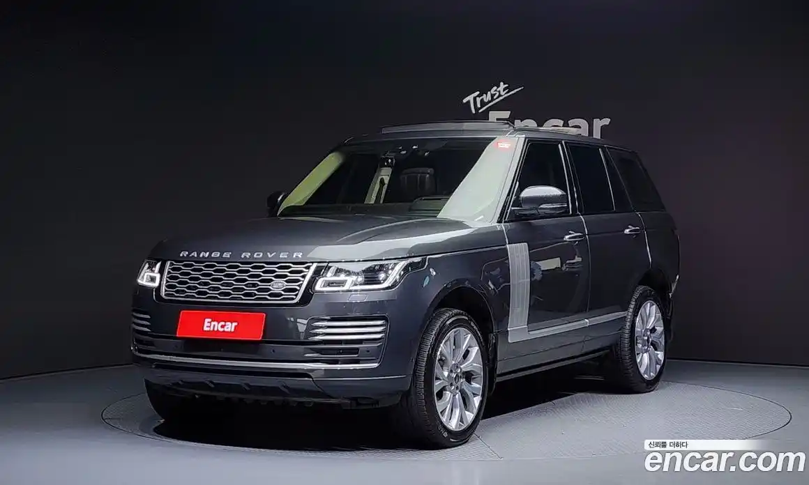Land Rover Range-Rover 2019 5.0 гидро в Москве № 198182, фото 1