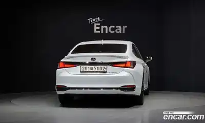 Lexus ES 2024 2.5 гидро в Москве № 198852, миниатюра 4
