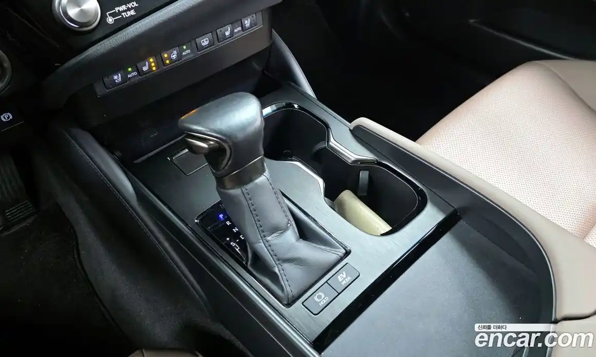 Lexus ES 2024 2.5 гидро в Москве № 198852, фото 9