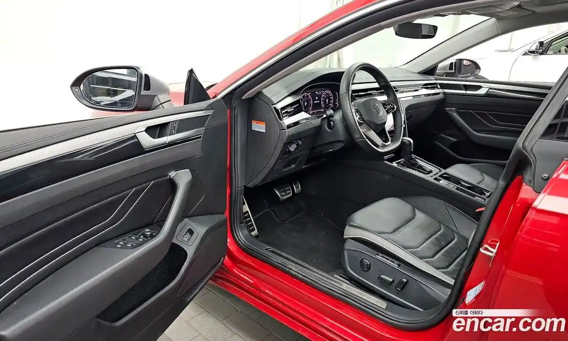 Volkswagen Arteon 2023 2.0 гидро в Москве № 198952, фото 10