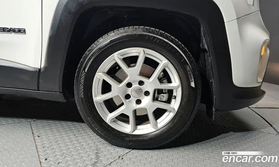 Jeep Renegade 2019 2.4 гидро в Москве № 199397, фото 5