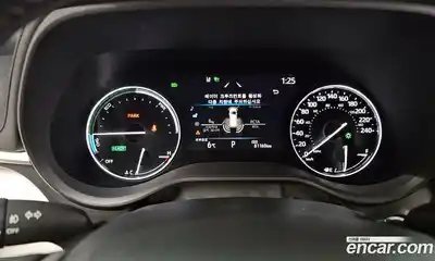 Toyota Sienna 2023 2.5 гидро в Москве № 199624, миниатюра 8