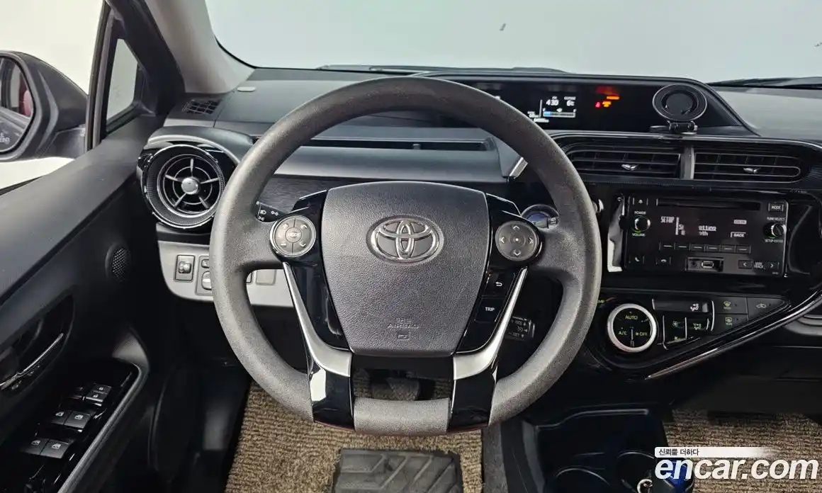 Toyota Prius 2020 1.5 гидро в Москве № 199636, фото 13