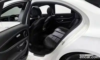 Mercedes-Benz E-Class 2023 2.0 гидро, миниатюра 11
