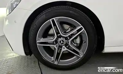 Mercedes-Benz E-Class 2023 2.0 гидро, миниатюра 5