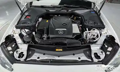 Mercedes-Benz E-Class 2023 2.0 гидро, миниатюра 6