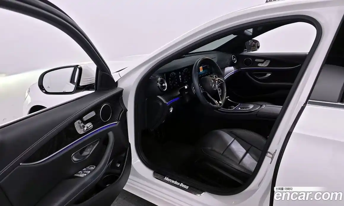 Mercedes-Benz E-Class 2023 2.0 гидро, фото 10