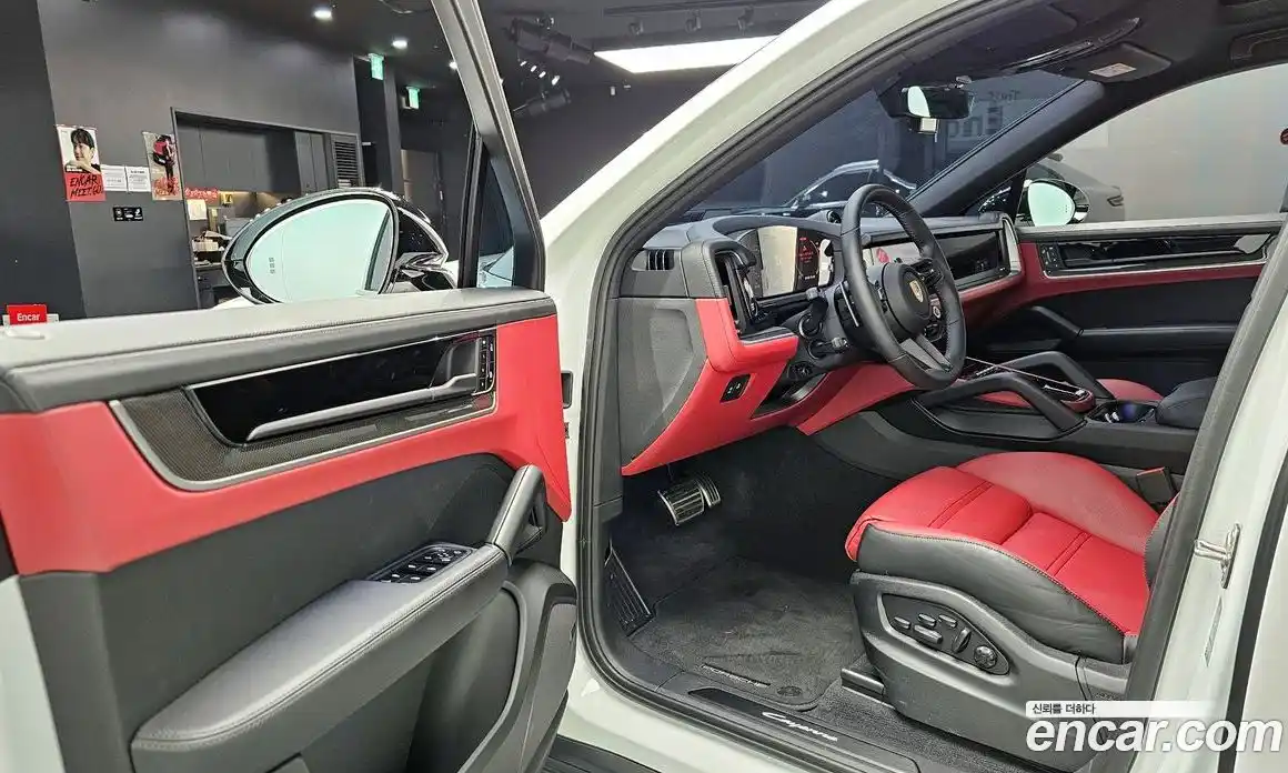 Porsche Cayenne 2024 3.0 гидро в Москве № 212947, фото 11
