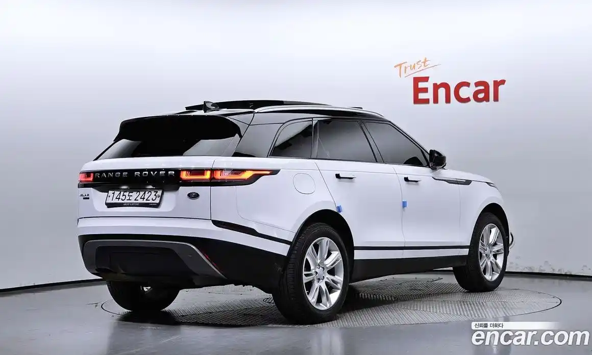 Land Rover Range-Rover Velar 2019 2.0 гидро в Москве № 213536, фото 2