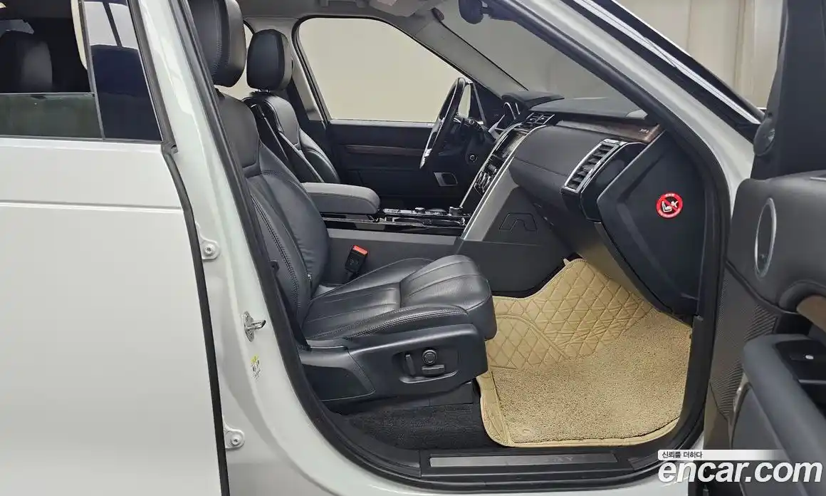 Land Rover Discovery 2017 3.0 гидро в Москве № 213683, фото 11