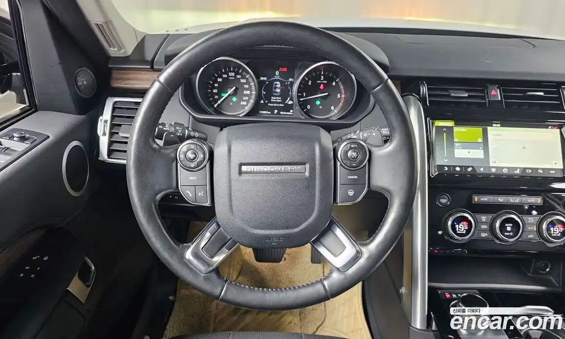 Land Rover Discovery 2017 3.0 гидро в Москве № 213683, фото 13