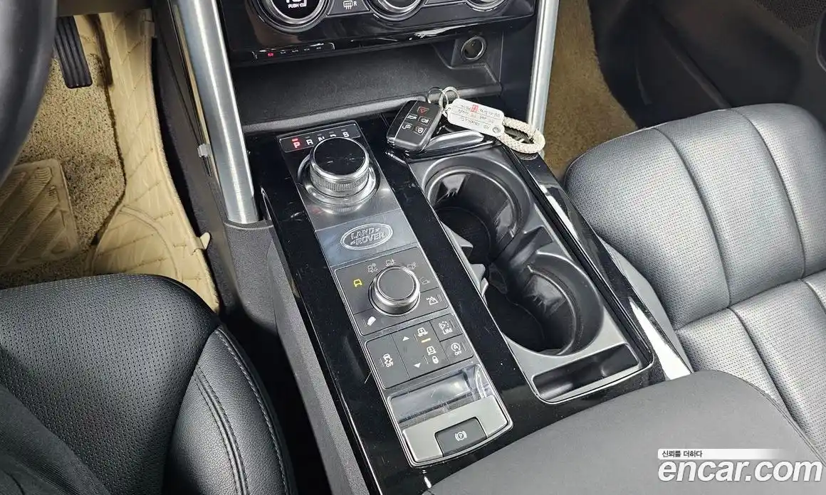 Land Rover Discovery 2017 3.0 гидро в Москве № 213683, фото 9