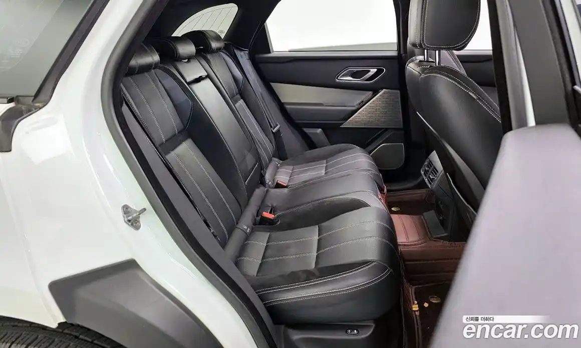 Land Rover Range-Rover Velar 2017 2.0 гидро в Москве № 213692, фото 12