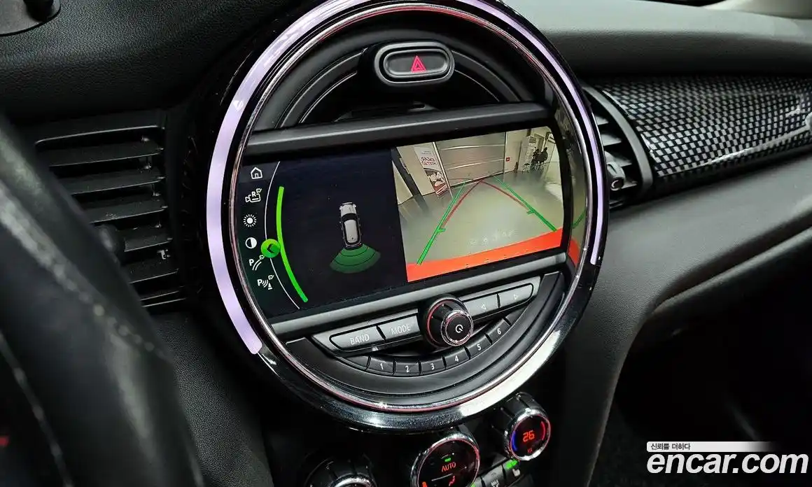 Mini Cooper 2019 2.0 гидро в Москве № 214239, фото 16