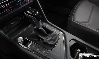 Volkswagen Tiguan 2023 2.0 гидро в Москве № 214943, миниатюра 9