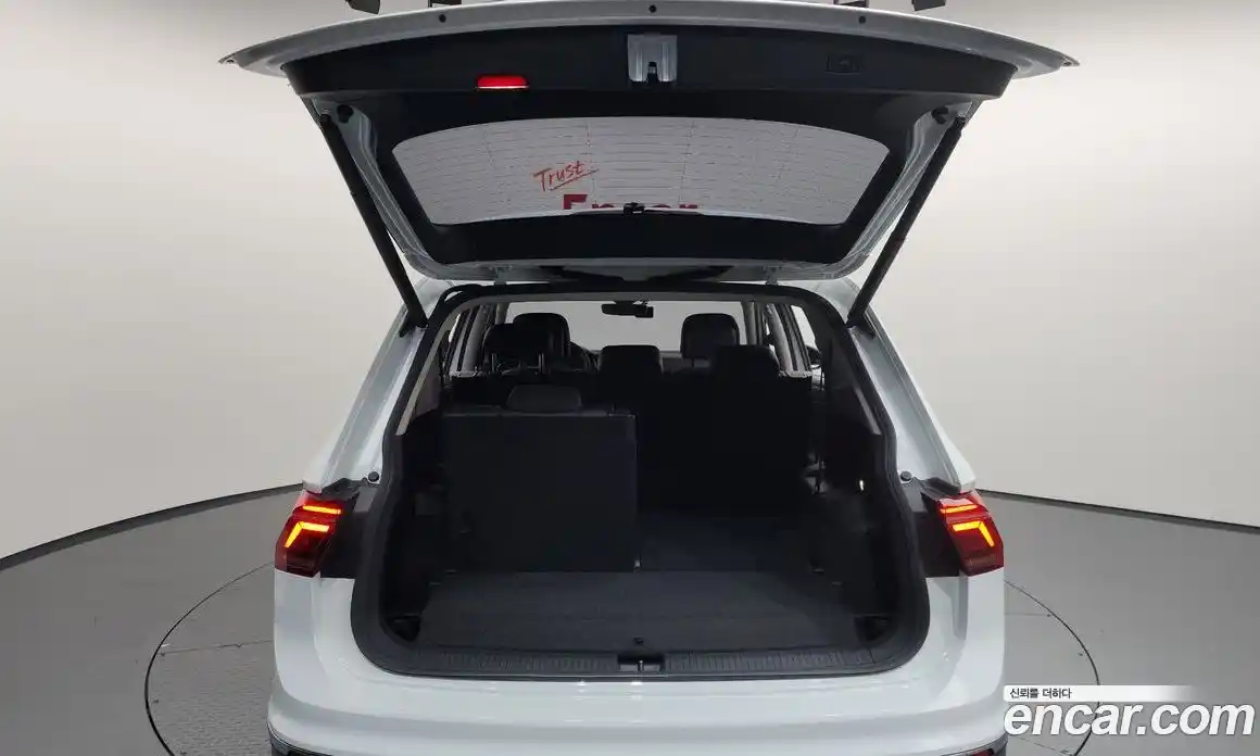 Volkswagen Tiguan 2022 2.0 гидро в Москве № 215006, фото 20