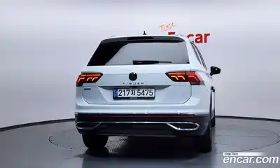 Volkswagen Tiguan 2022 2.0 гидро в Москве № 215006, миниатюра 4