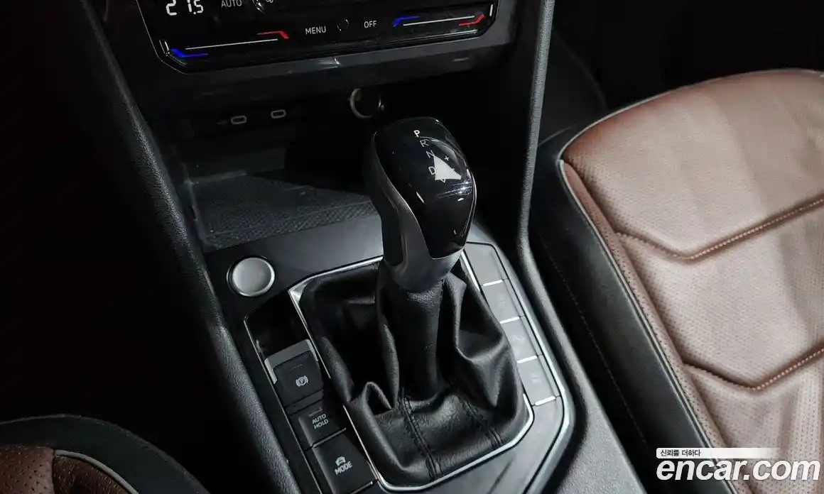 Volkswagen Tiguan 2022 2.0 гидро в Москве № 215006, фото 9