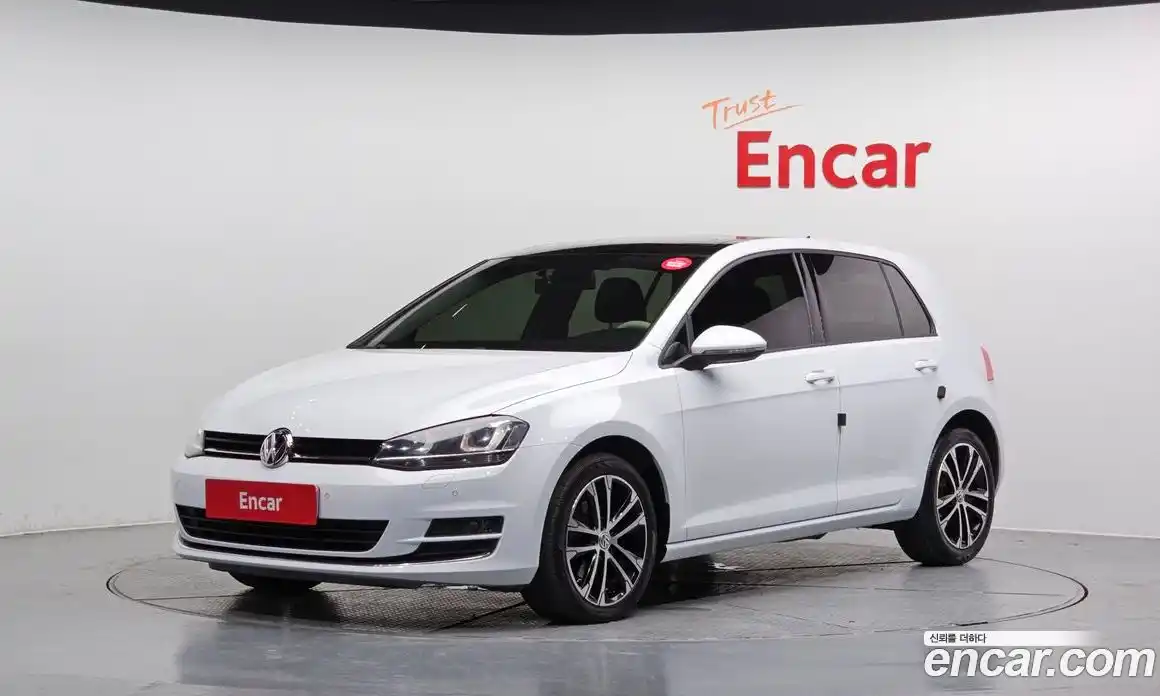 Volkswagen Golf 2014 2.0 гидро в Москве № 215230, фото 1