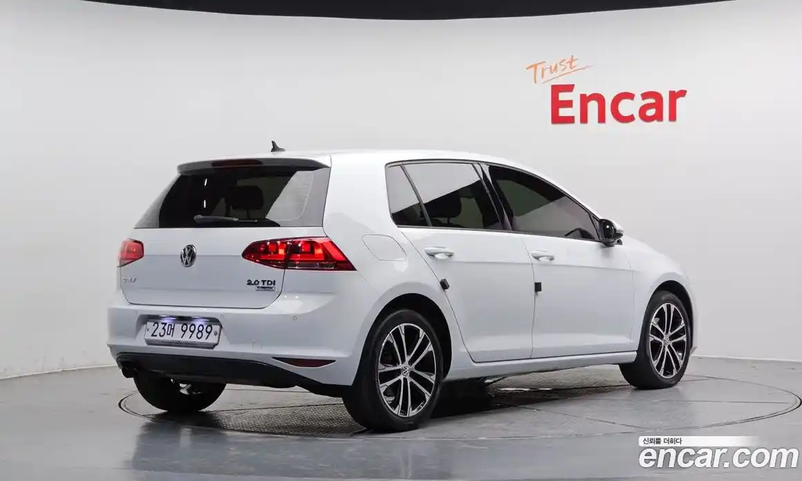 Volkswagen Golf 2014 2.0 гидро в Москве № 215230, фото 2