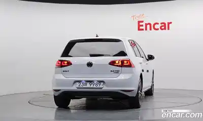 Volkswagen Golf 2014 2.0 гидро в Москве № 215230, миниатюра 4
